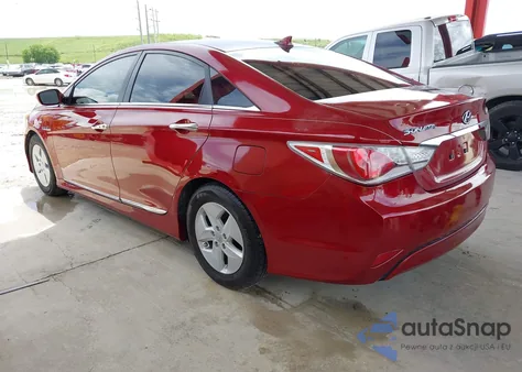 2012 Hyundai Sonata Hybrid z USA, uszkodzony, nr VIN KMHEC4A47CA034582